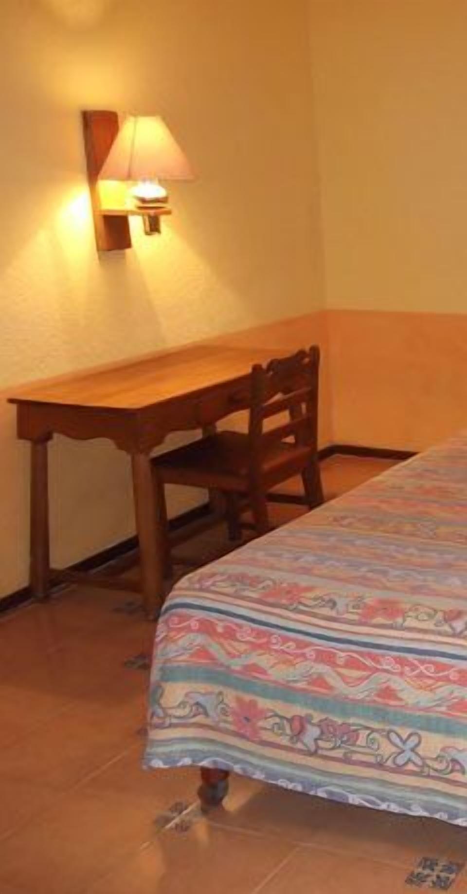 Hotel Spa Taninul Los Puentes Extérieur photo
