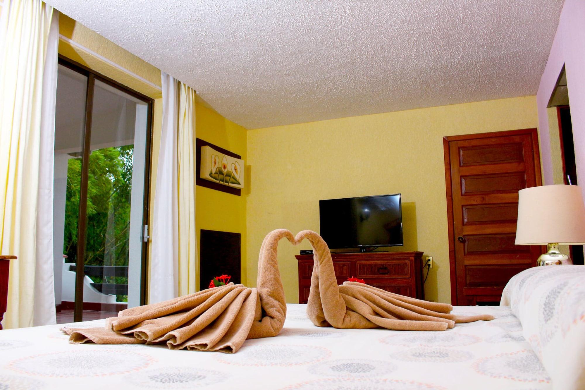 Hotel Spa Taninul Los Puentes Extérieur photo