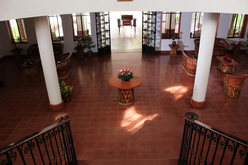 Hotel Spa Taninul Los Puentes Extérieur photo
