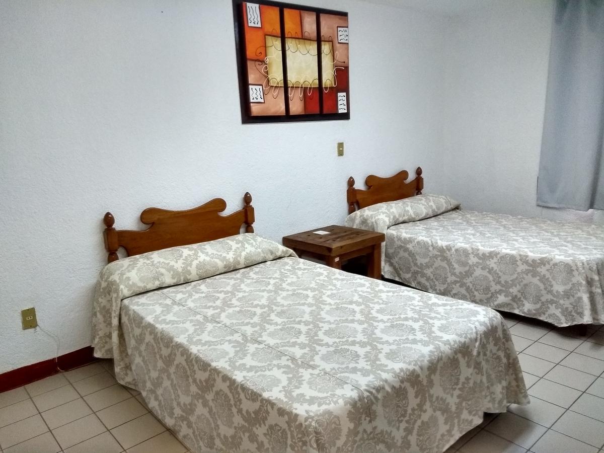 Hotel Spa Taninul Los Puentes Extérieur photo