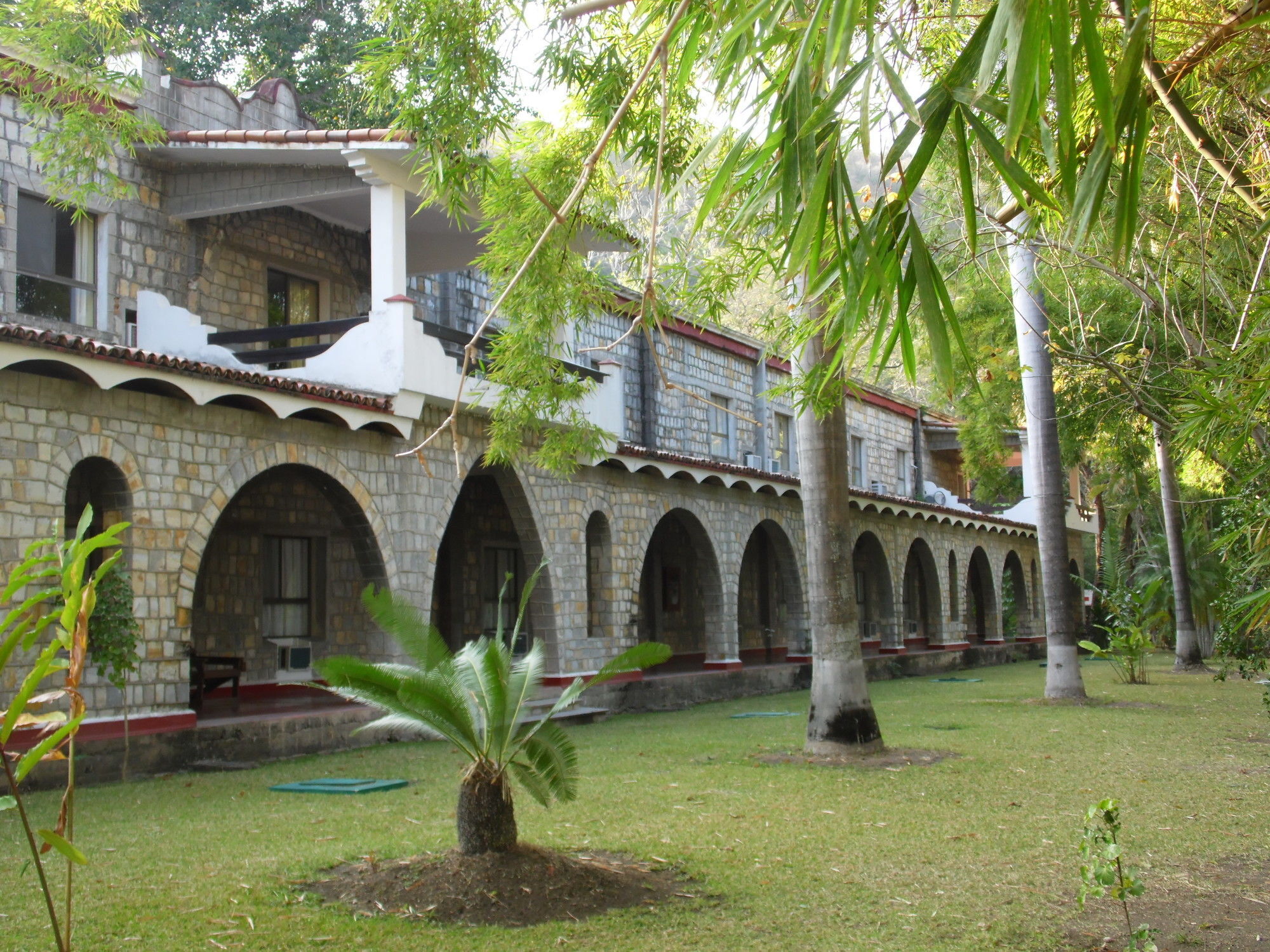 Hotel Spa Taninul Los Puentes Extérieur photo